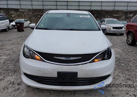 2017 Chrysler Pacifica Touring z USA, uszkodzony, nr VIN 2C4RC1DG2HR515823